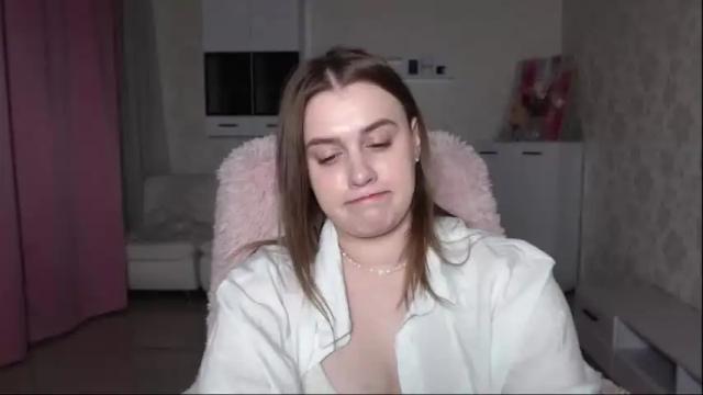 Image 12 of goga_li Stream on Chaturbate on 22 months ago