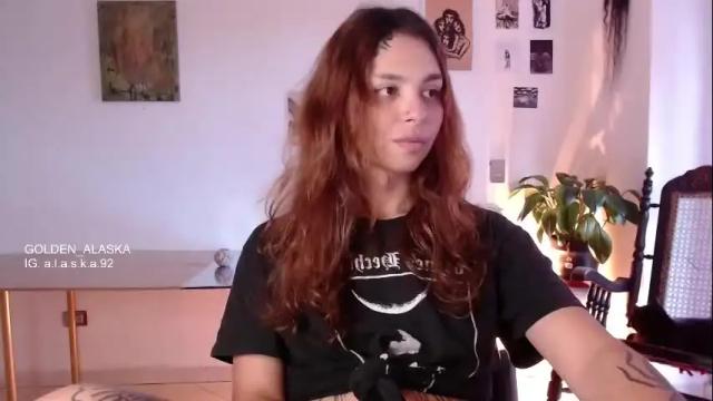 Image 2 of golden_alaska Stream on Chaturbate on 1 month ago