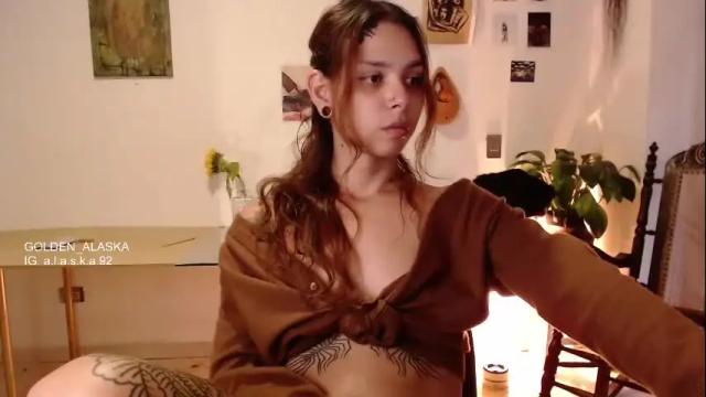 Image 4 of golden_alaska Stream on Chaturbate on 1 month ago