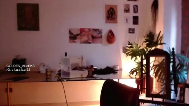 Image 6 of golden_alaska Stream on Chaturbate on 1 month ago