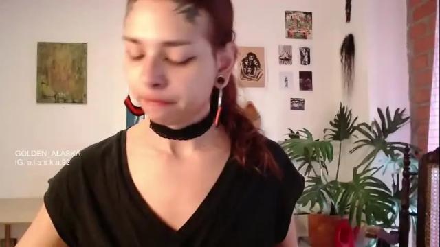 Image 2 of golden_alaska Stream on Chaturbate on 1 month ago