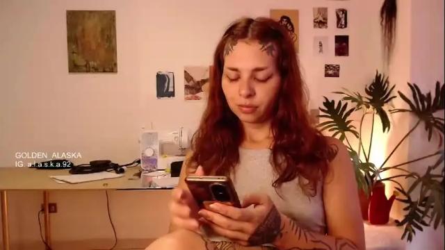 Image 12 of golden_alaska Stream on Chaturbate on 11 days ago