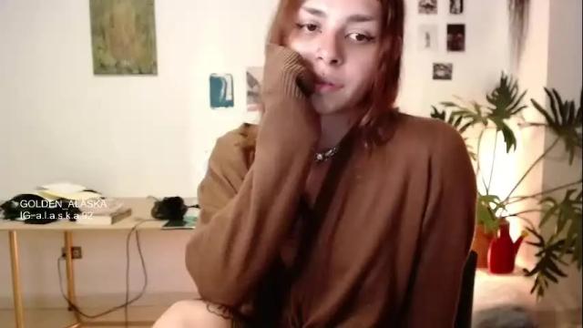 Image 11 of golden_alaska Stream on Chaturbate on 12 days ago