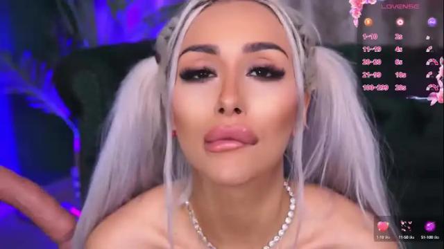 Thumbnail 3, goldenamberx's Stream at Chaturbate, 1 month ago