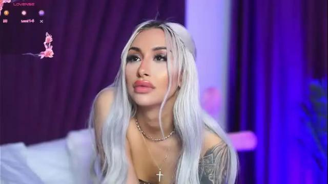 Thumbnail 2, goldenamberx's Stream at Chaturbate, 25 days ago