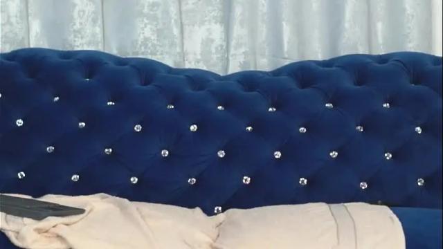 Image 10 of goldenamberx Stream on Chaturbate on 16 days ago