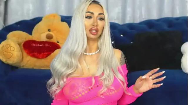 Image 8 of goldenamberx Stream on Chaturbate on 13 days ago