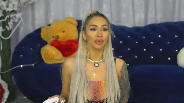 Image 10 of goldenamberx Stream on Chaturbate on 6 days ago