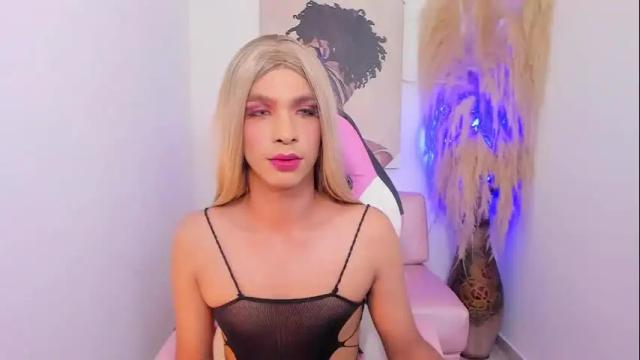 Image 7 of goldenbigcockts Stream on Chaturbate on 2 months ago