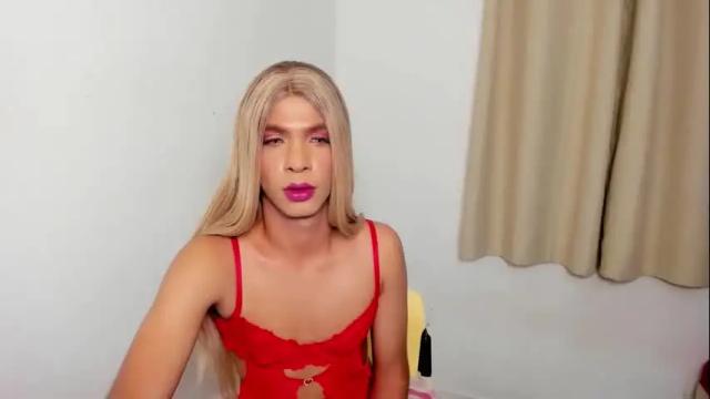 Image 10 of goldenbigcockts Stream on Chaturbate on 1 month ago