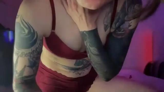 Image 2 of goldengirlcartierxo Stream on Chaturbate on 2 months ago