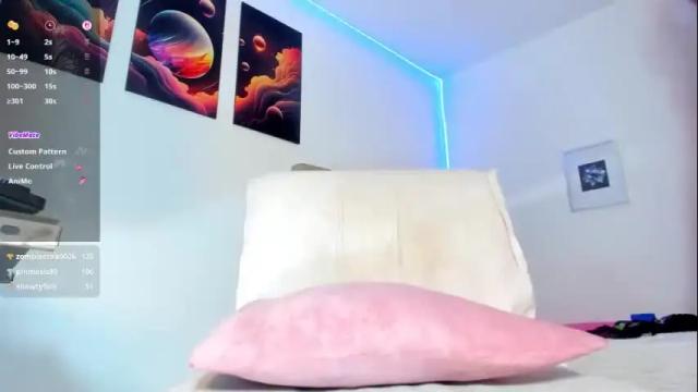 Image 8 of goldenhugecocktss Stream on Chaturbate on 4 days ago