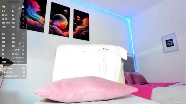 Image 6 of goldenhugecocktss Stream on Chaturbate on 2 months ago