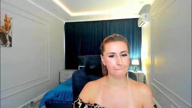 Thumbnail 3, goldenlighte's Stream at Chaturbate, 2 months ago