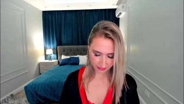 Image 11 of goldenlighte Stream on Chaturbate on 1 month ago