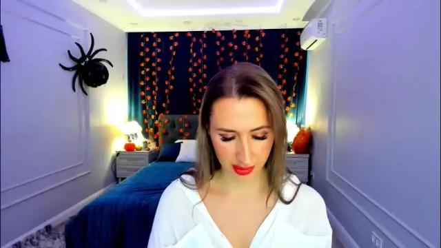 Image 6 of goldenlighte Stream on Chaturbate on 15 days ago