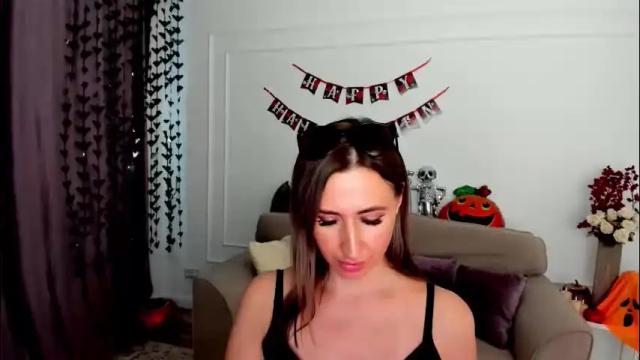 Image 12 of goldenlighte Stream on Chaturbate on 10 days ago