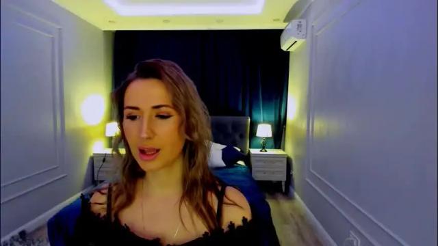 Thumbnail 1, goldenlighte's Stream at Chaturbate, 1 month ago