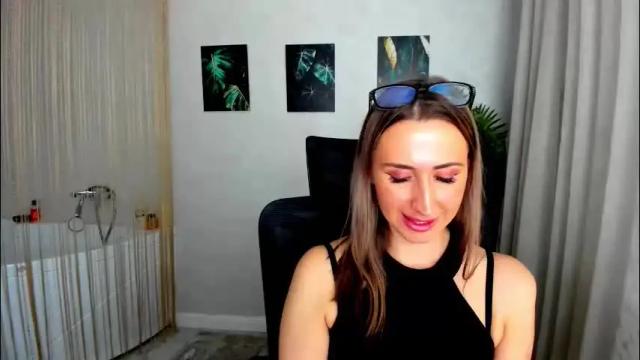 Image 10 of goldenlighte Stream on Chaturbate on 1 month ago