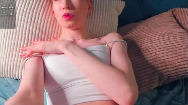 Thumbnail 3, goldest_soul's Stream at Chaturbate, 2 months ago