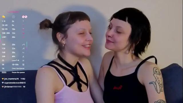 Image 10 of goldstar_girls Stream on Chaturbate on 25 days ago