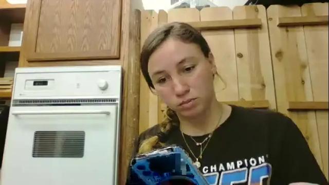 Image 7 of goodlilguava Stream on Chaturbate on 9 months ago