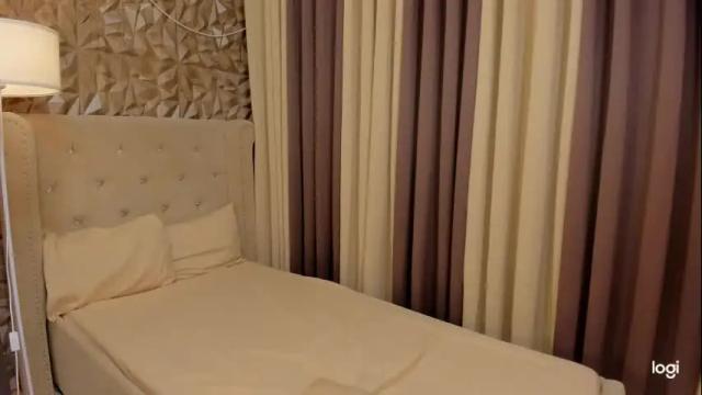 Image 7 of gorgeous_dark_luna Stream on Chaturbate on 14 days ago