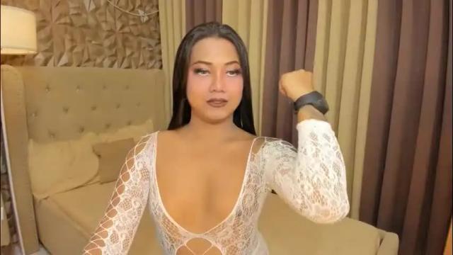 Image 2 of gorgeous_dark_luna Stream on Chaturbate on 1 month ago