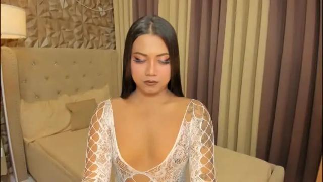 Image 6 of gorgeous_dark_luna Stream on Chaturbate on 1 month ago
