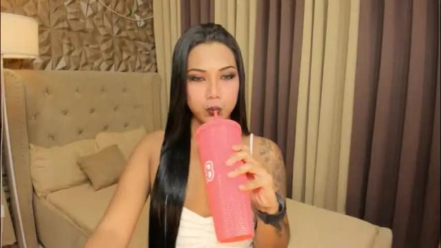 Image 2 of gorgeous_dark_luna Stream on Chaturbate on 29 days ago