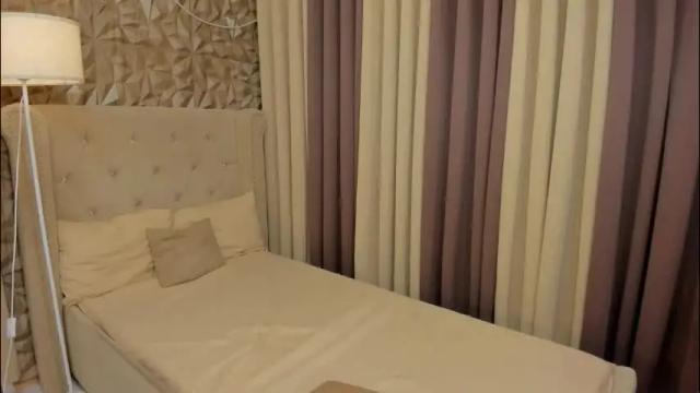 Image 3 of gorgeous_dark_luna Stream on Chaturbate on 1 month ago