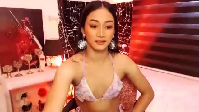 Image 4 of gorgeous_nicole Stream on Chaturbate on 13 months ago