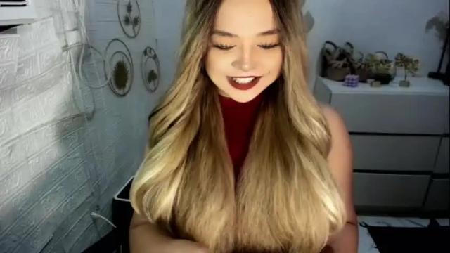Image 7 of gorgeousamandarose Stream on Chaturbate on 22 days ago