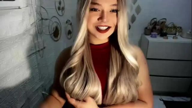 Image 3 of gorgeousamandarose Stream on Chaturbate on 11 days ago