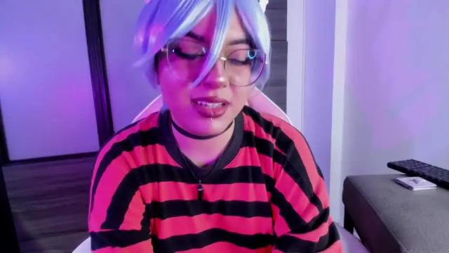 Image 3 of goth_astartea Stream on Chaturbate on 17 months ago