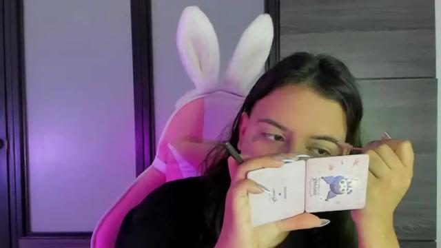 Image 3 of goth_astartea Stream on Chaturbate on 14 months ago