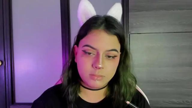 Image 7 of goth_astartea Stream on Chaturbate on 14 months ago