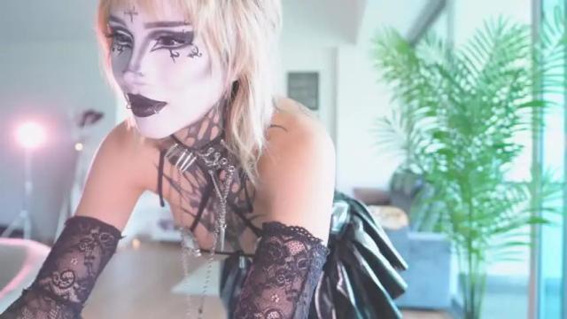 Image 4 of goth_dolll Stream on Chaturbate on 22 days ago