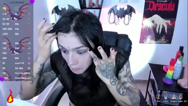 Image 2 of goth_ink Stream on Chaturbate on 28 days ago