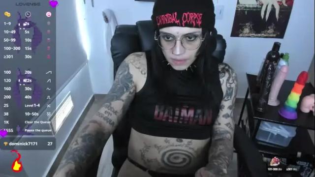 Image 8 of goth_ink Stream on Chaturbate on 27 days ago