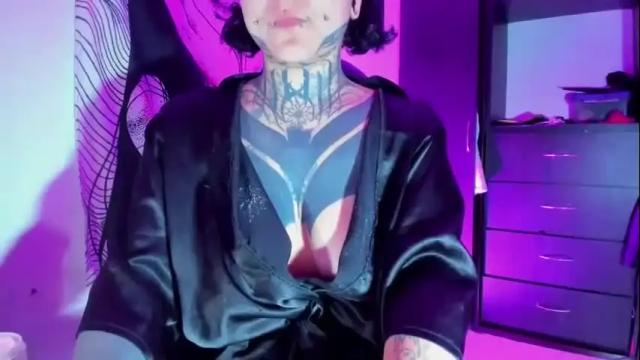 Image 2 of gothic9goddes Stream on Chaturbate on 3 months ago