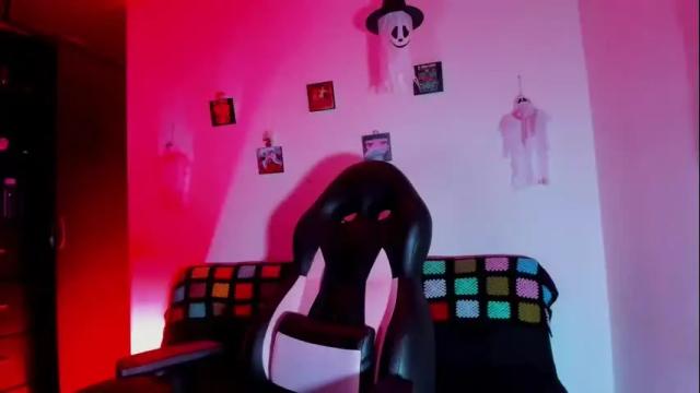 Image 4 of gothic9goddes Stream on Chaturbate on 28 days ago