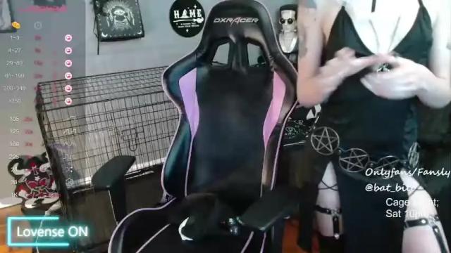 Thumbnail 2, gothic_bat_bite's Stream at Chaturbate, 17 months ago