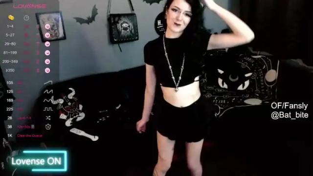 Image 10 of gothic_bat_bite Stream on Chaturbate on 15 months ago