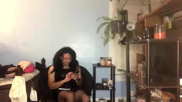 Image 12 of gothicchick12 Stream on Chaturbate on 20 months ago