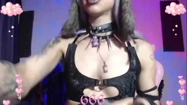 Image 8 of gothicute Stream on Chaturbate on 1 month ago