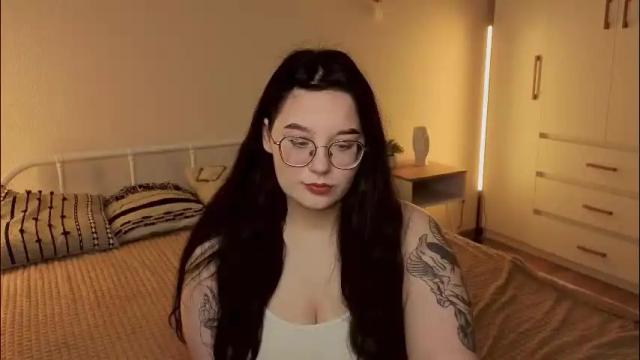 Image 3 of gothicxz Stream on Chaturbate on 4 months ago