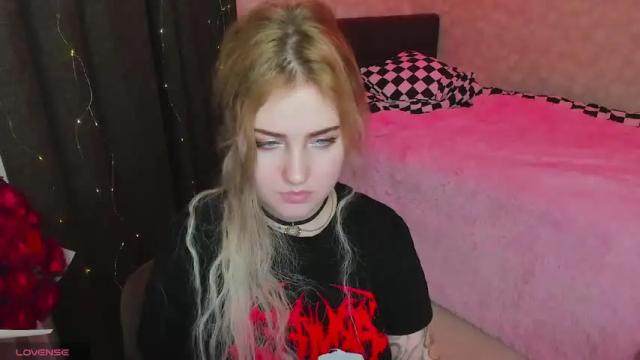Thumbnail 3, gothkittys's Stream at Chaturbate, 16 months ago