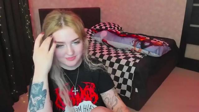 Image 8 of gothkittys Stream on Chaturbate on 16 months ago