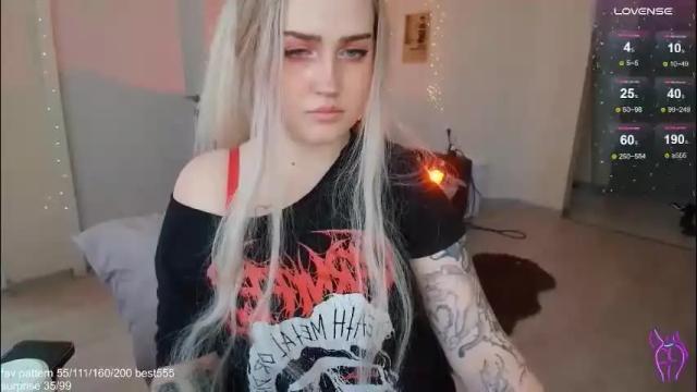 Image 8 of gothkittys Stream on Chaturbate on 8 hours ago